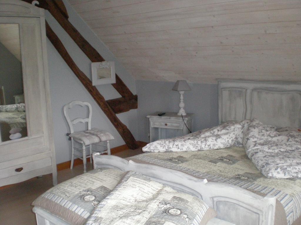 La Maison Du L.A.C. Simard Chambre photo